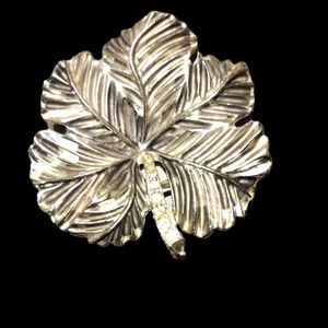 Vintage Leaf Brooch